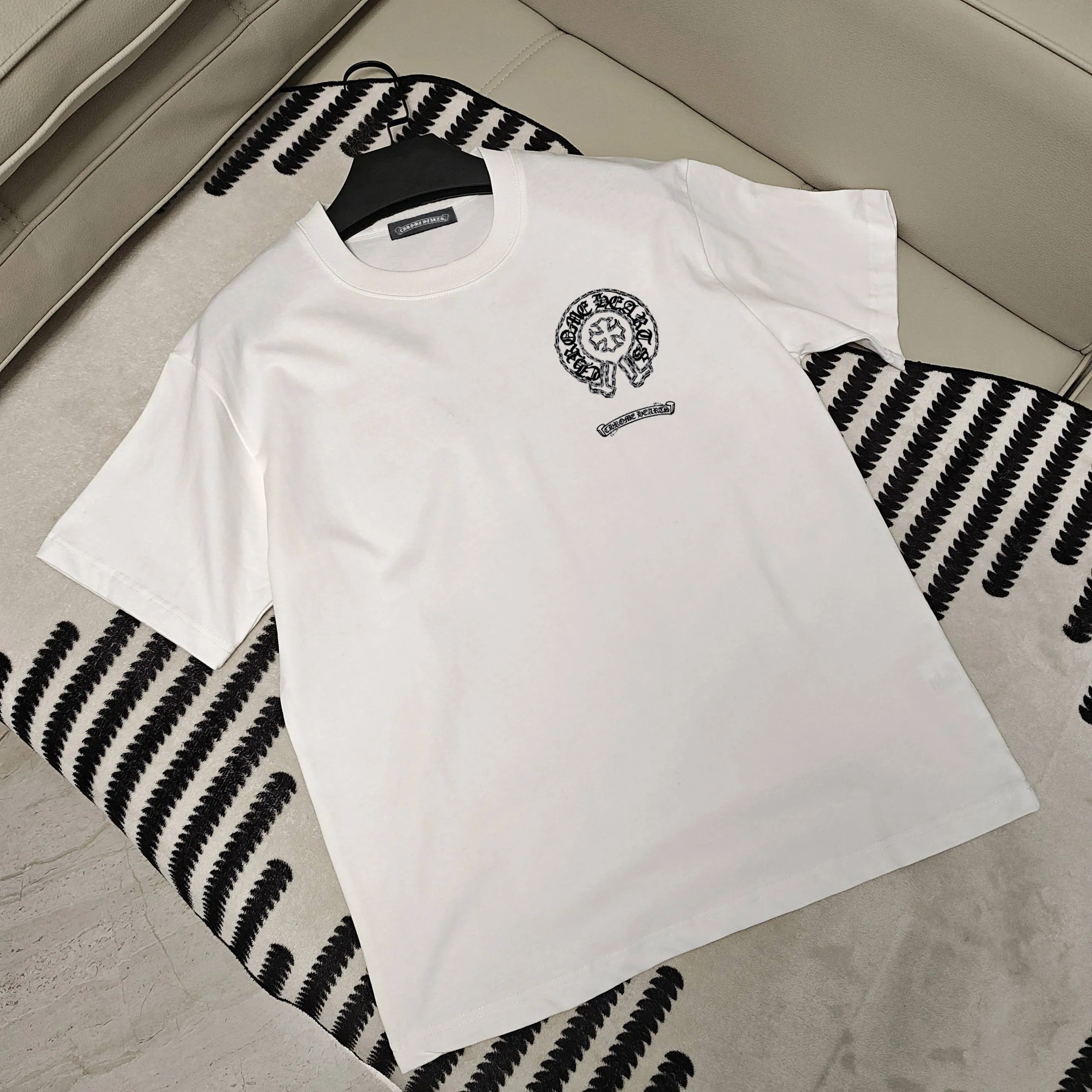 CH* *2025 New Arrival Classic g T Same Style ：Black White Red Size： S （90-130 ） M （120-150 ） L （140-165 ） XL （160-180 ） XXL （180 ）